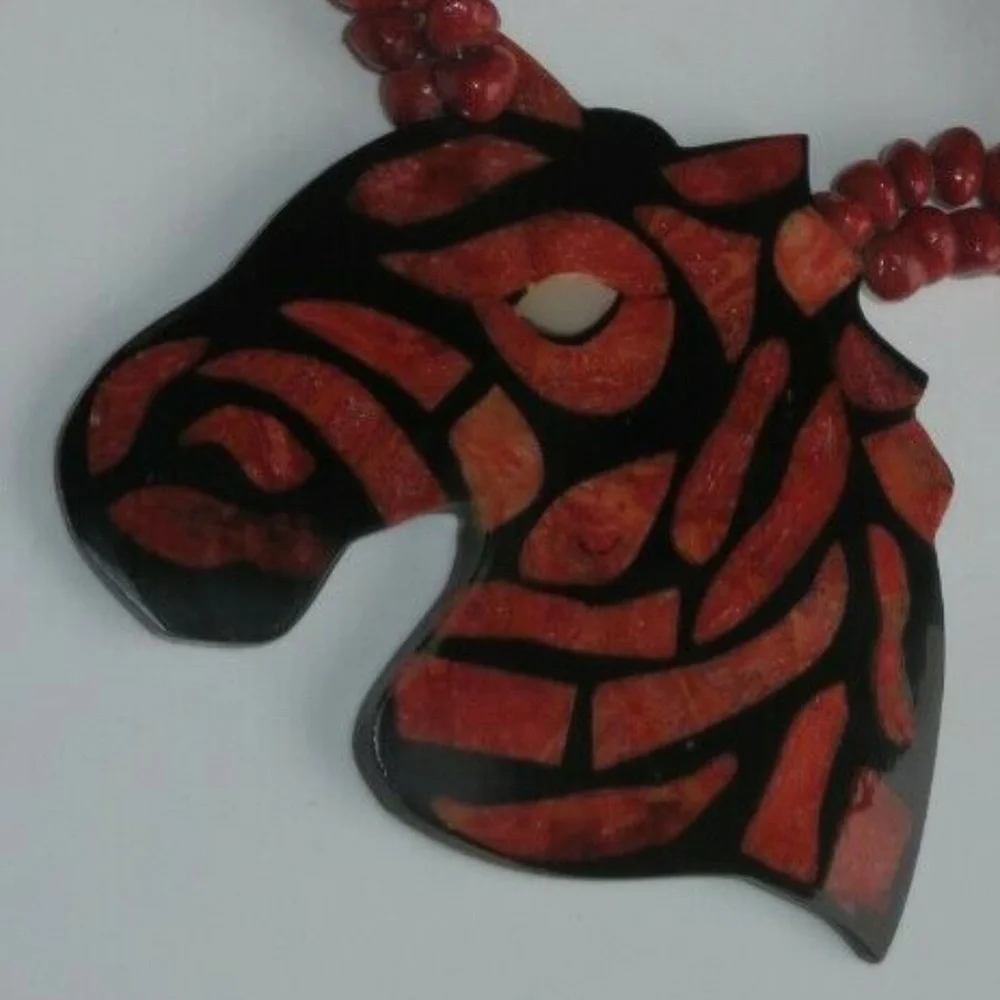 Vintage Red Coral Zebra Bead Animal Necklace - Picture 4 of 5